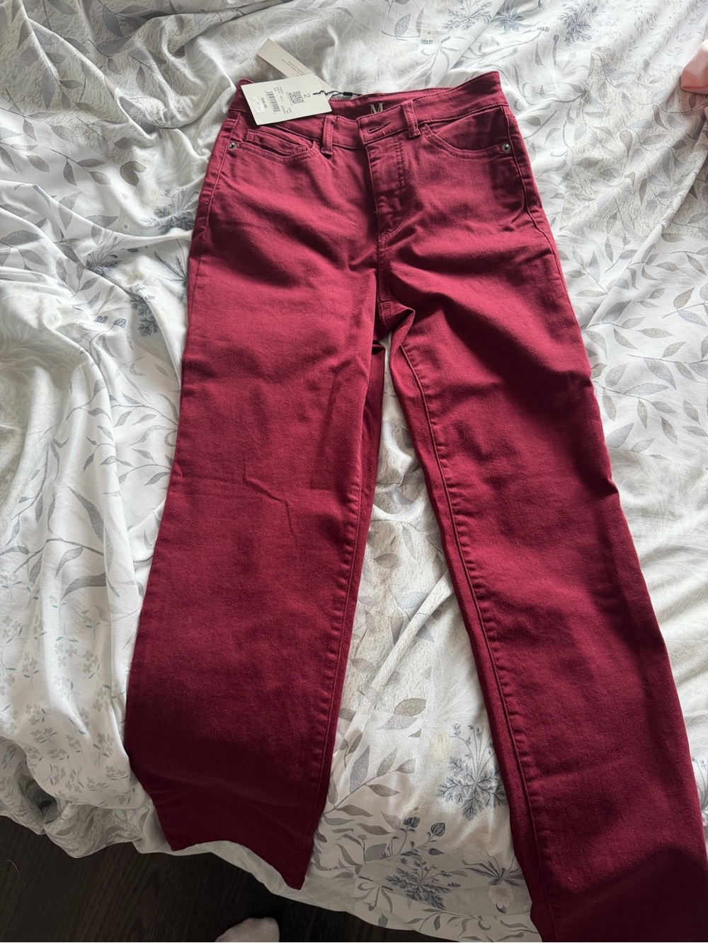 High-Rise Straight Jeans in Burgundy